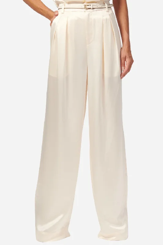 Camy NYC Davina Pants in Macadamia Fashionable Jogger Pants