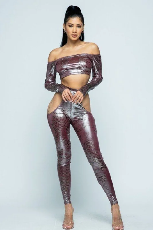 Snake Foil Print Off Shoulder Long Sleeve Top With Waist Band Under Side Cut Open Pants Set Relaxed Fit Trousers