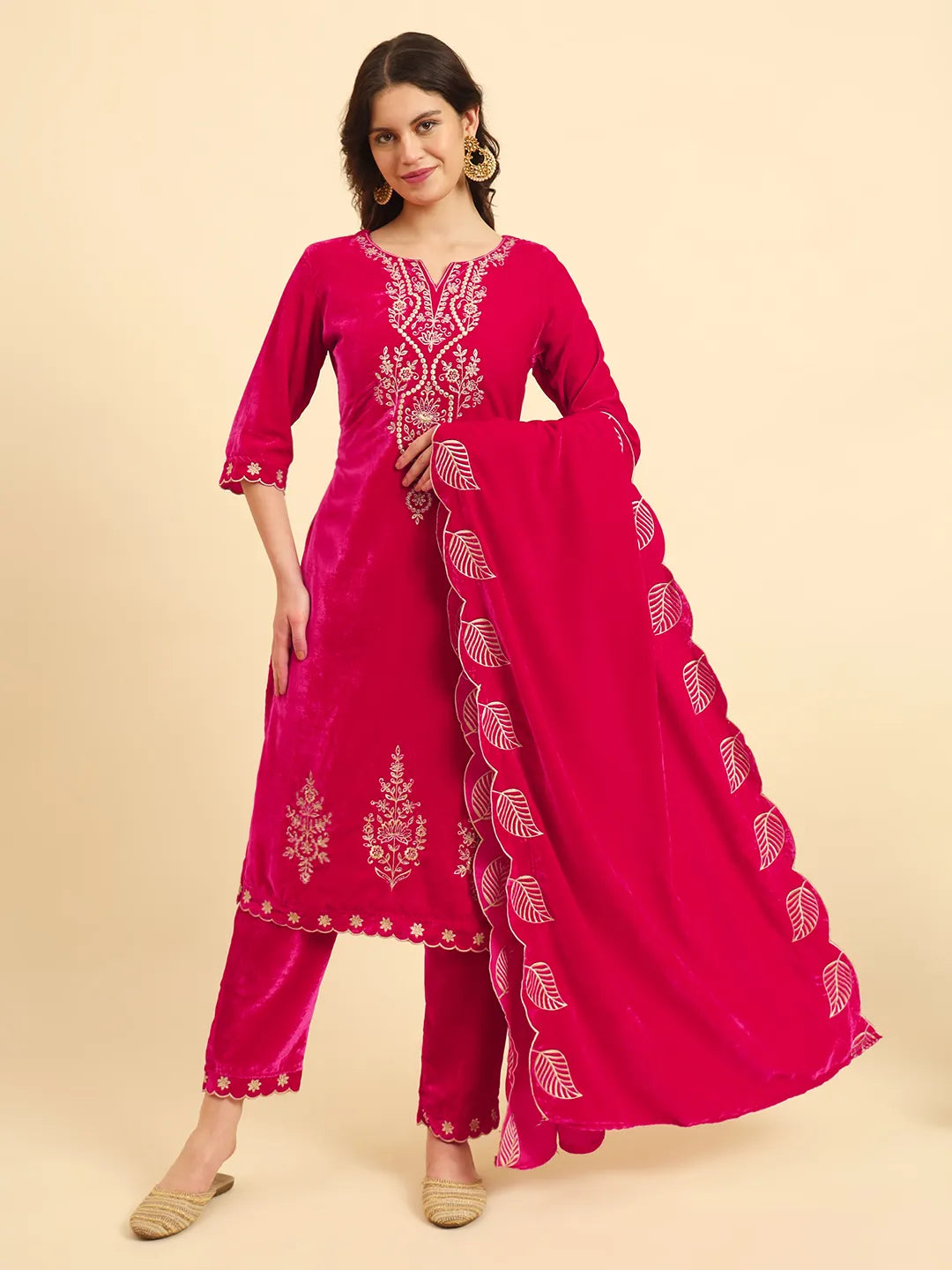 Yufta Pink Velvet Kurta Trouser And Dupatta Set With Embroidery Trousers Lace Delicate