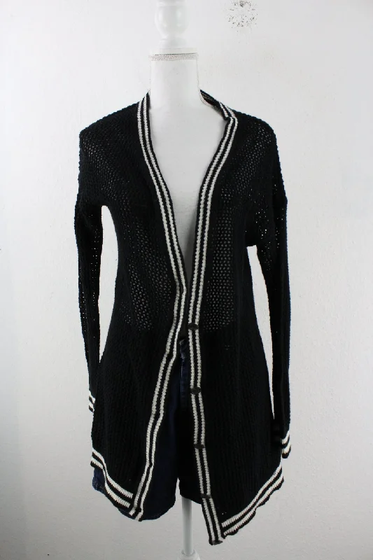 Vintage Black Cardigan (M) Front Pockets Side Pockets Patch Pockets